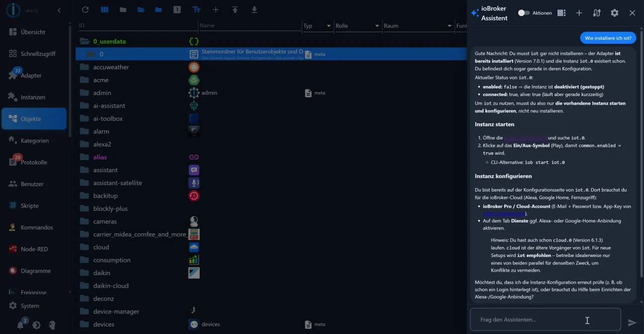 Der geöffnete Chat des Assistenten neben der Objektliste im Admin
